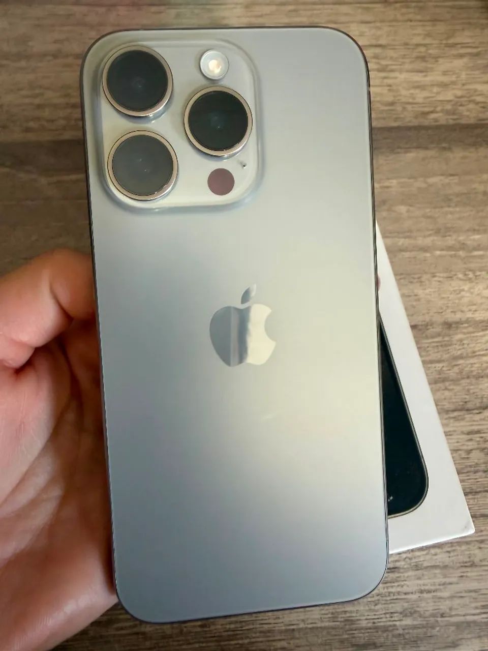 Apple iPhone 15 Pro (256 GB) - Titânio Natural 