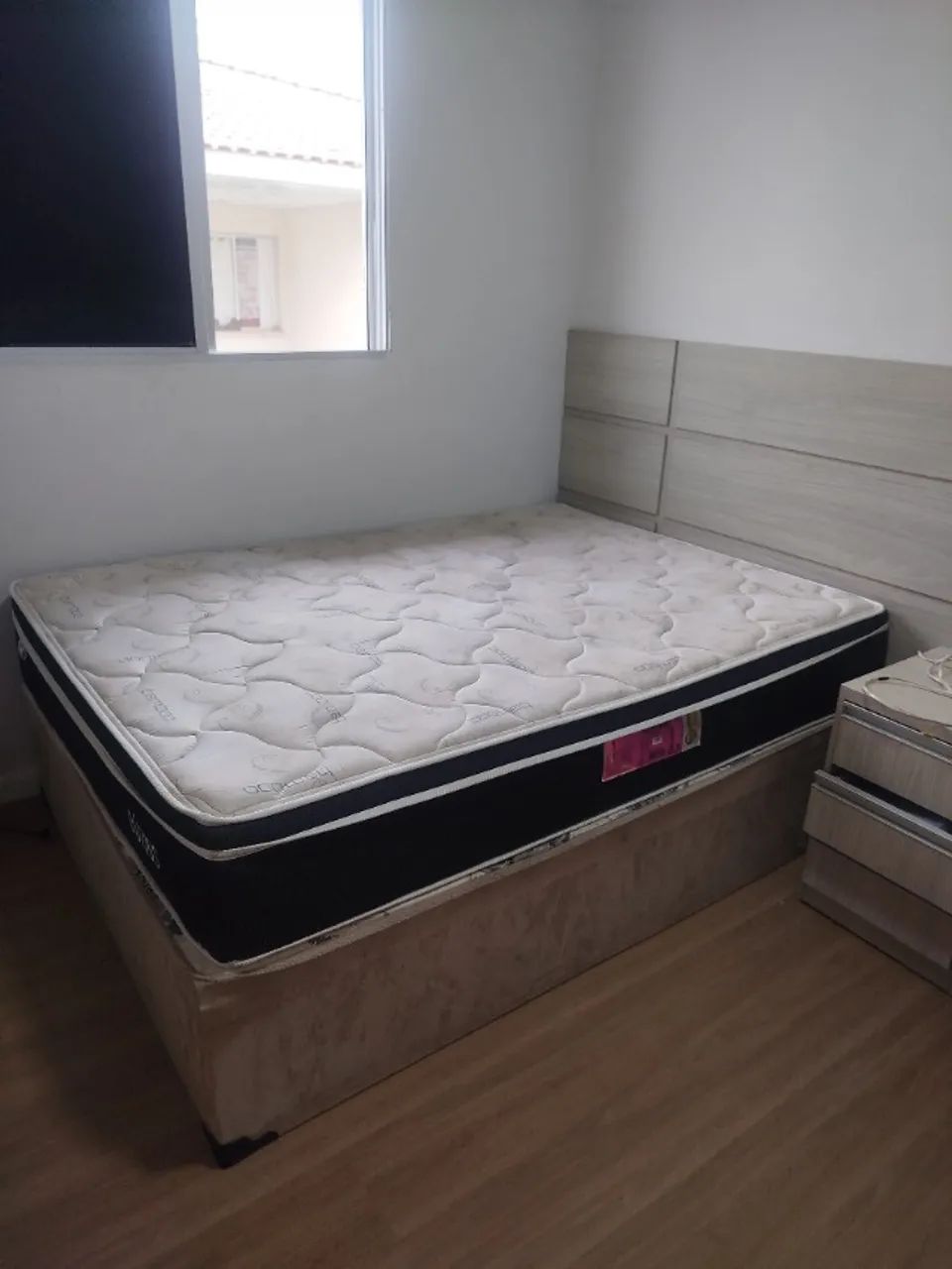 Cama box seminova 