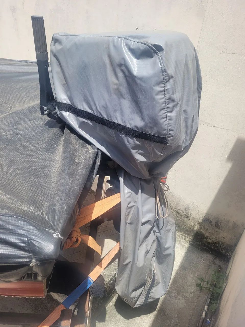 Barco semi chato 6m COMPLETO, com carreta, motor 30hp e todos acessórios. - Foto 13