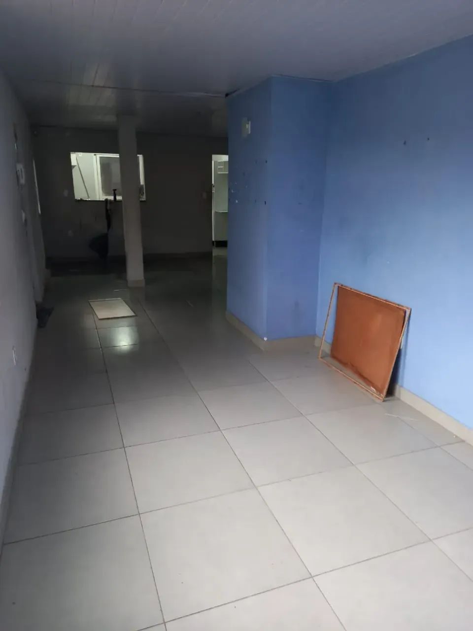 CONFIRA! CASA BEM LOCALIZADA PRÓXIMO DE COMÉRCIO E TRANSPORTE!! - Foto 3