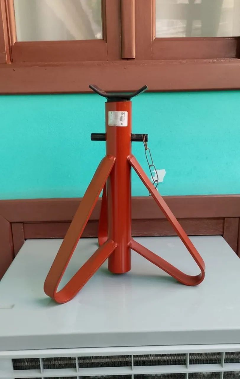 1 Car Jack (Used Once)