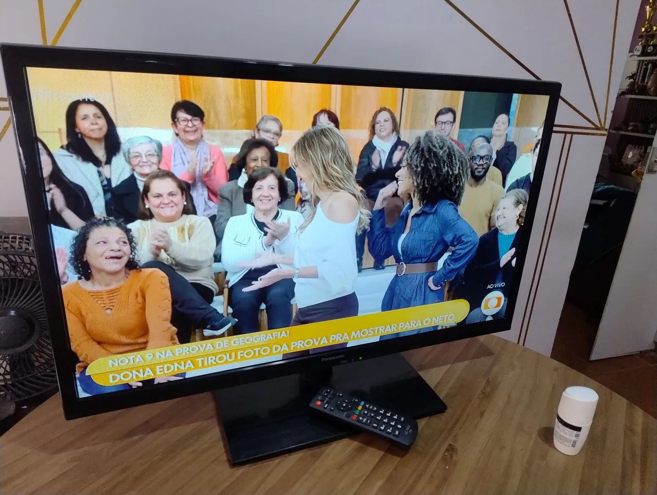 Tv Panasonic 32 polegadas led.