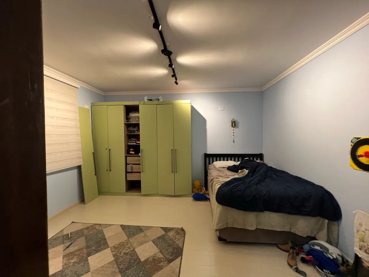 Vende se guarda roupas 6 portas  - Foto 2