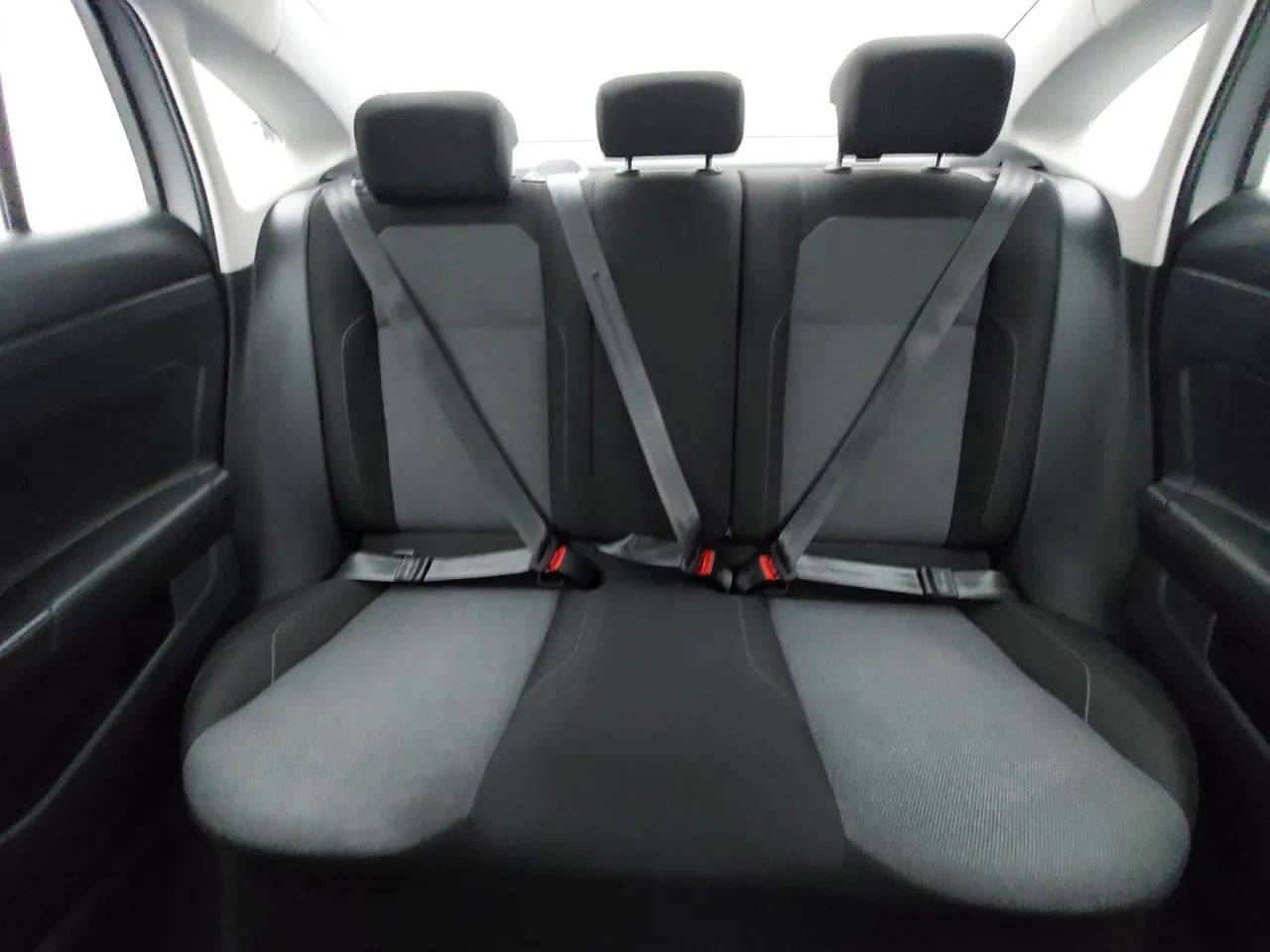 Volkswagen Virtus TSI 1.0 Flex 12V 4p Aut., foto 18 de 18