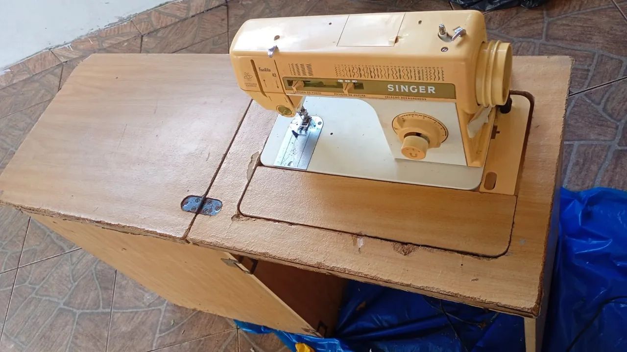 Máquina de costura  - Foto 2