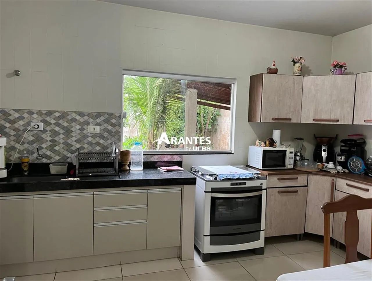 Casa com 171m² 4 quartos à venda no bairro Cazeca