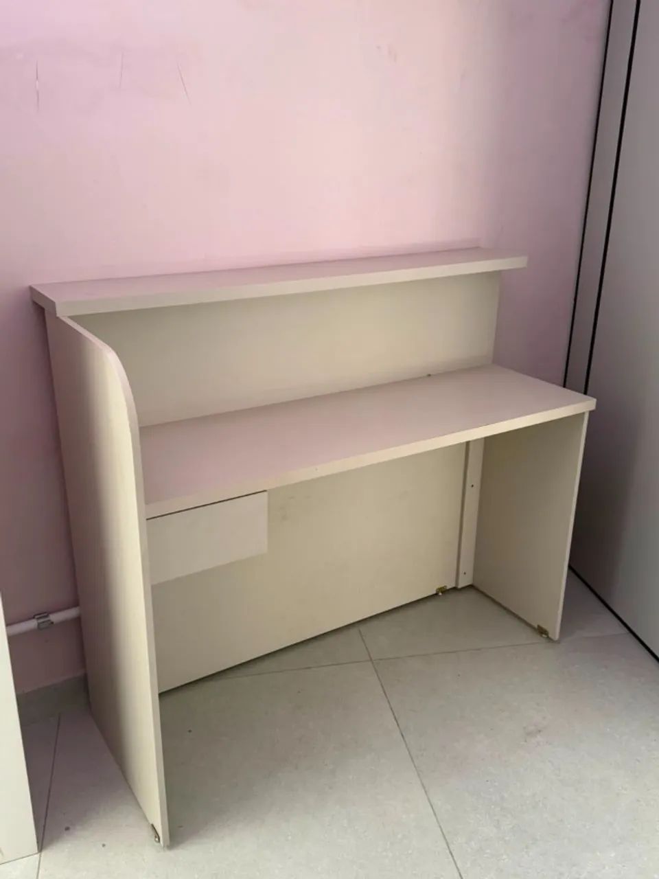 Balcão de Recepção em MDF Off White - Moderno, Funcional e Elegante - Foto 2