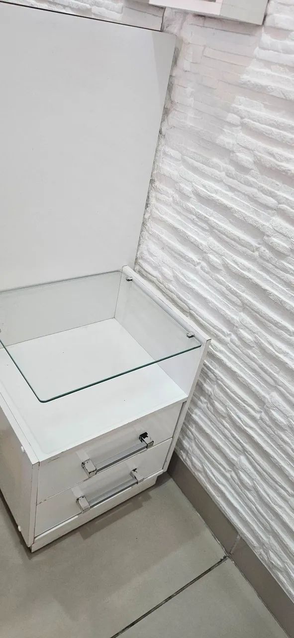 Mesa de cabeceira 