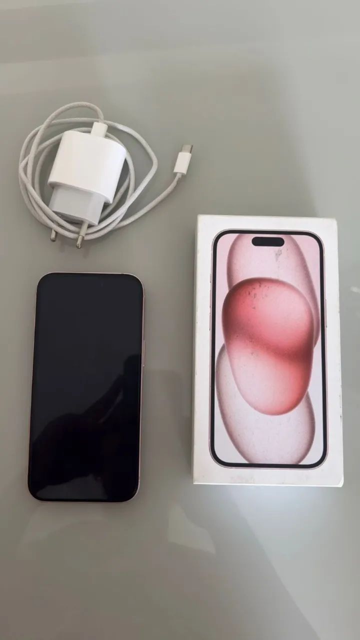 iPhone 15 de 512 GB na cor rosa