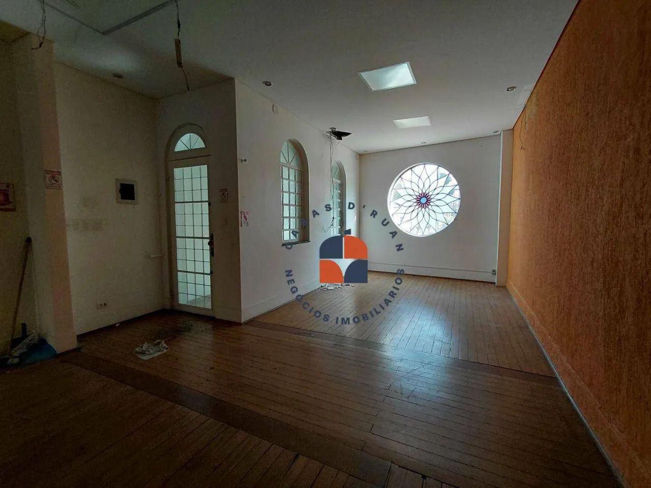 Casa para venda ou locação no centro de Taubaté - Foto 3
