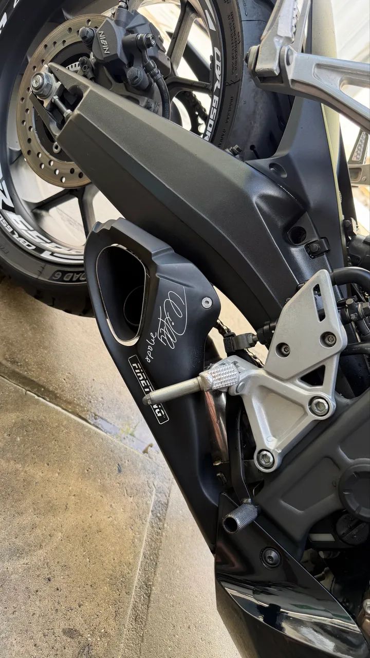 Cbr 650R 2023  - Foto 3