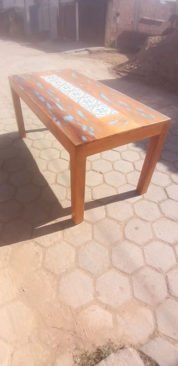 Mesa de peroba rosa com ladrilho hidráulico.  - Foto 3