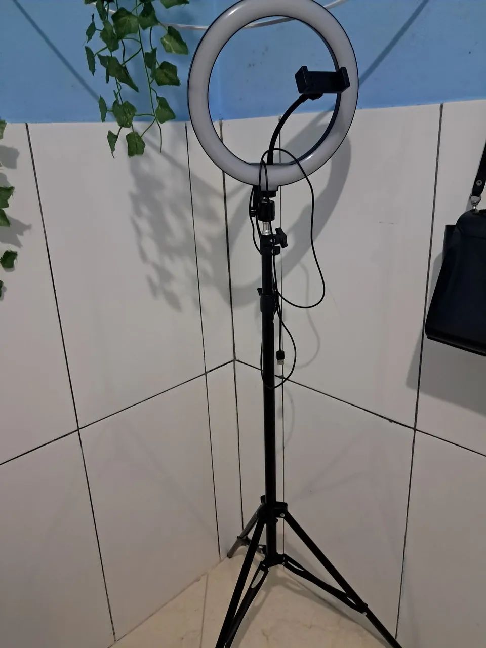Ring Light com tripé + suporte para celular - Foto 2