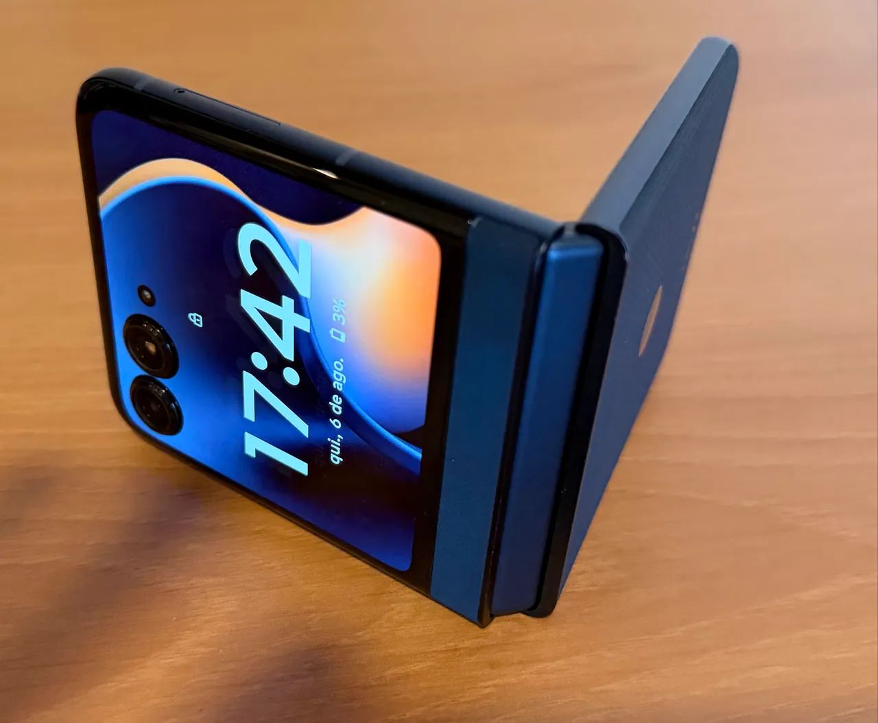 Motorola Razr 60 - Impecável - Sem Marcas de Uso - Foto 2