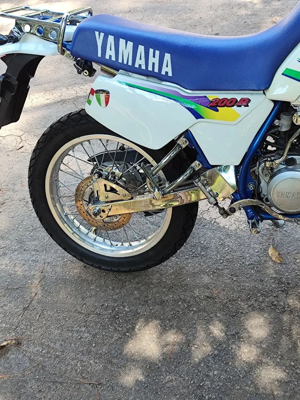 DT 200R 1999 - Foto 4