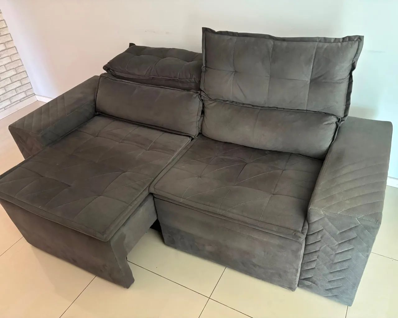Sofá com pouco tempo de uso  - Foto 2