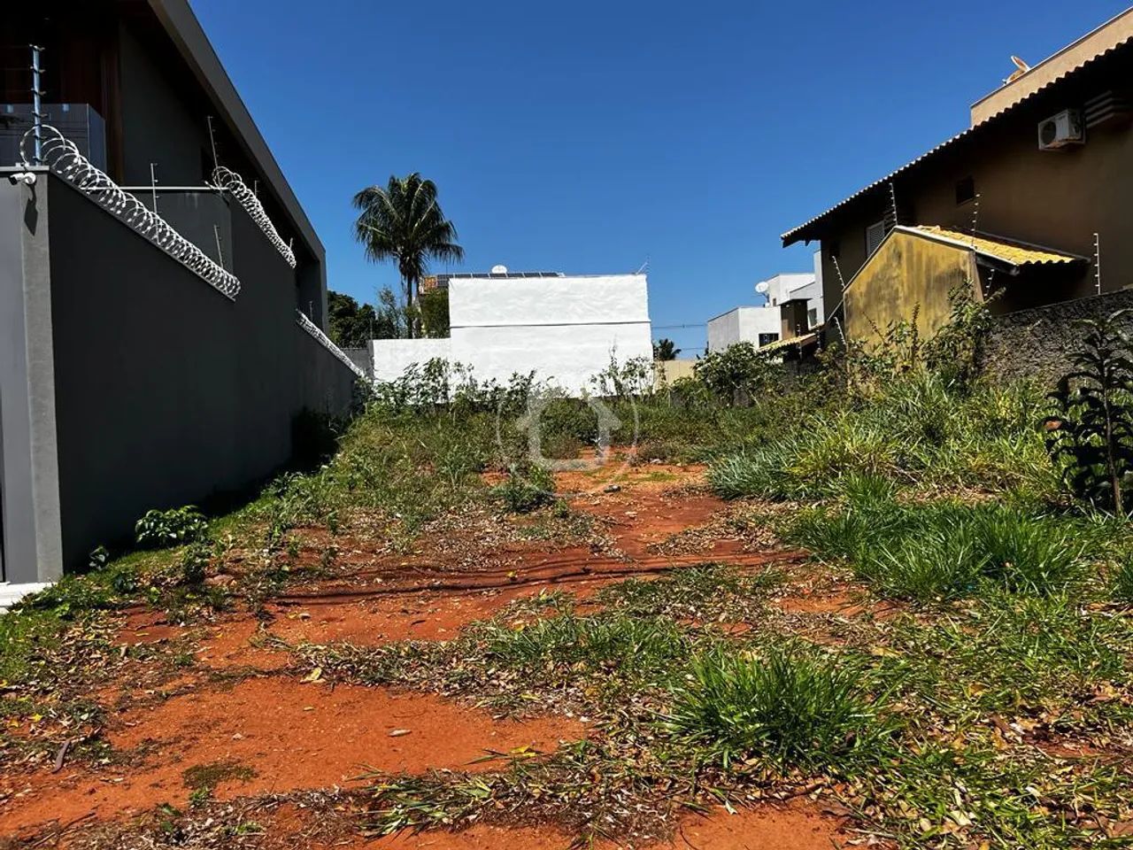 TERRENO - CIDADE JARDIM