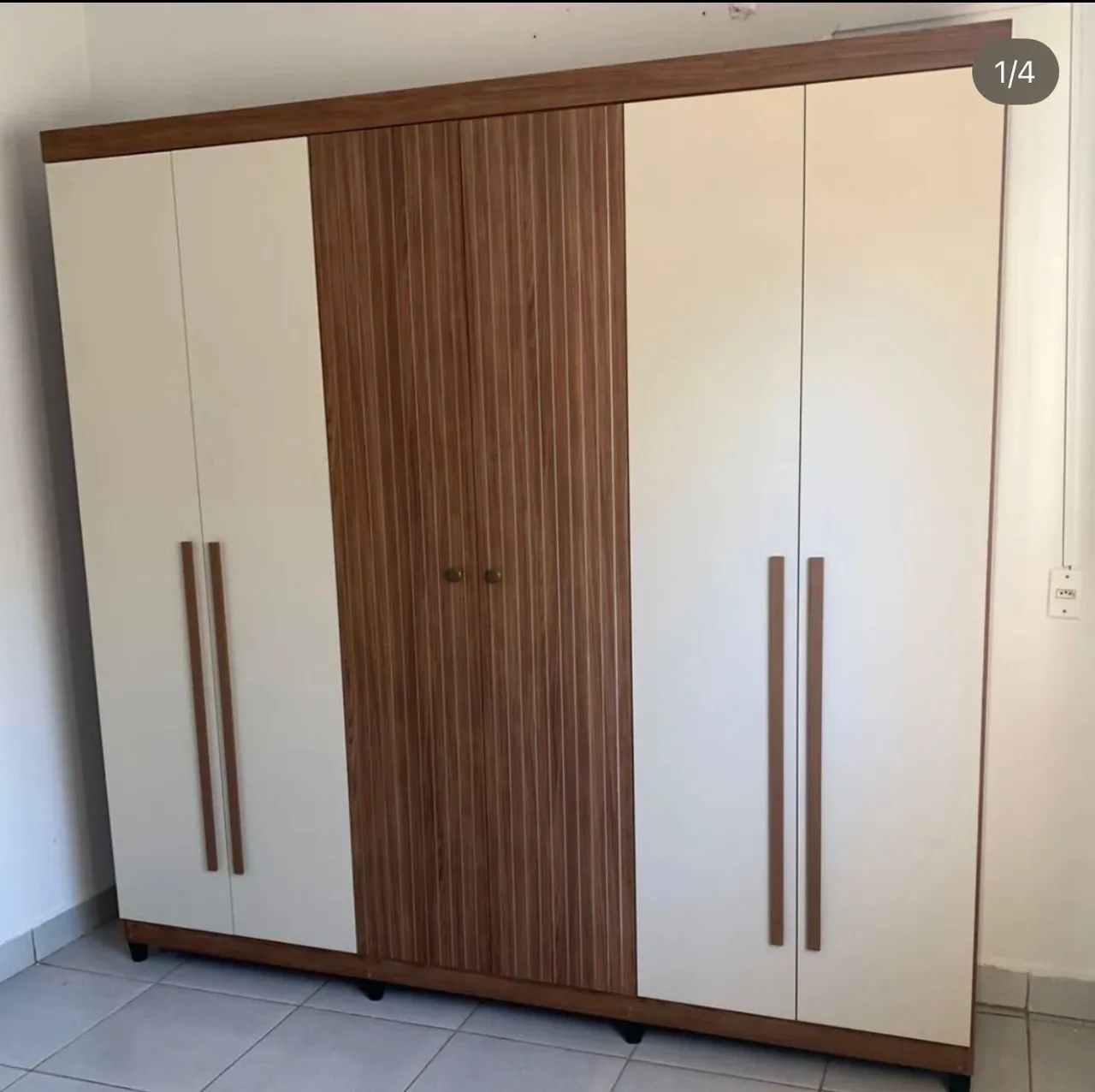 Guarda Roupa Casal 4 gavetas