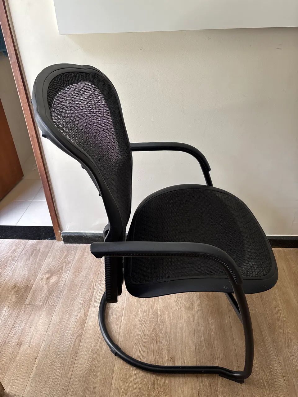 Vendo cadeira de escritório flexform  - Foto 2