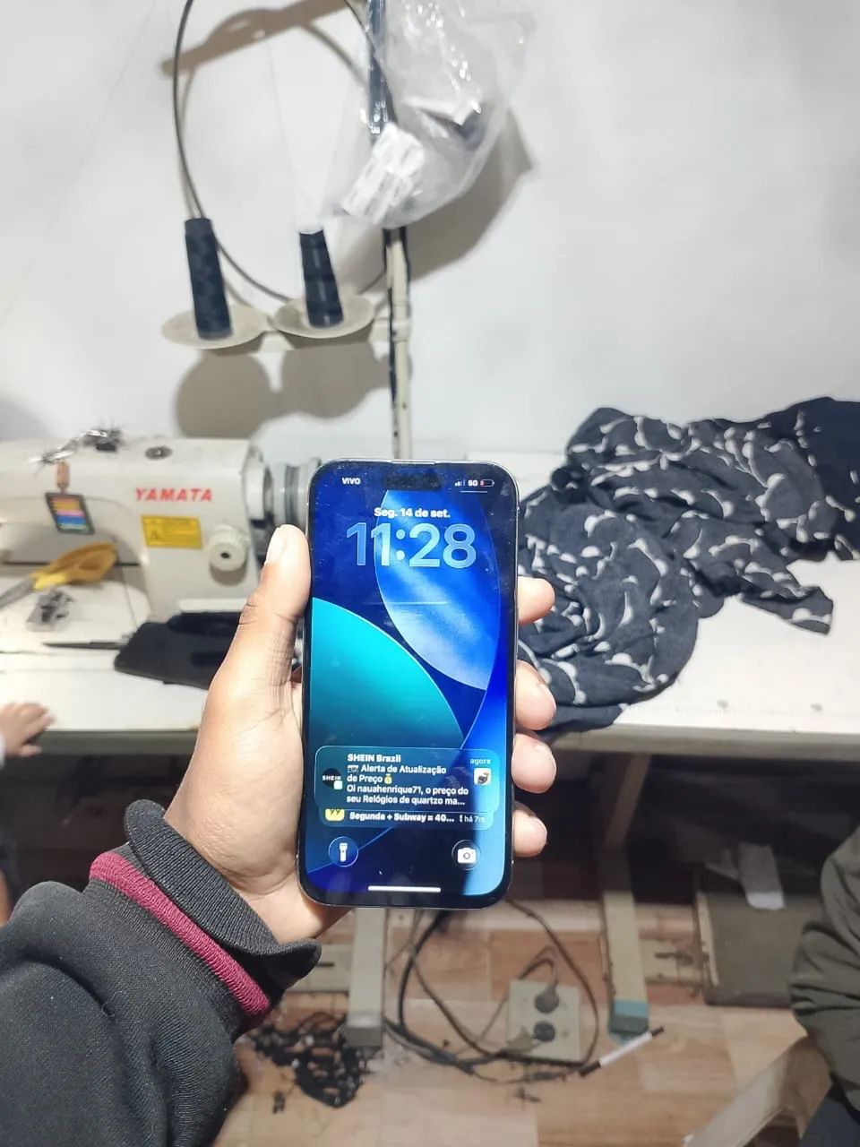 iPhone 15 pro - Foto 3