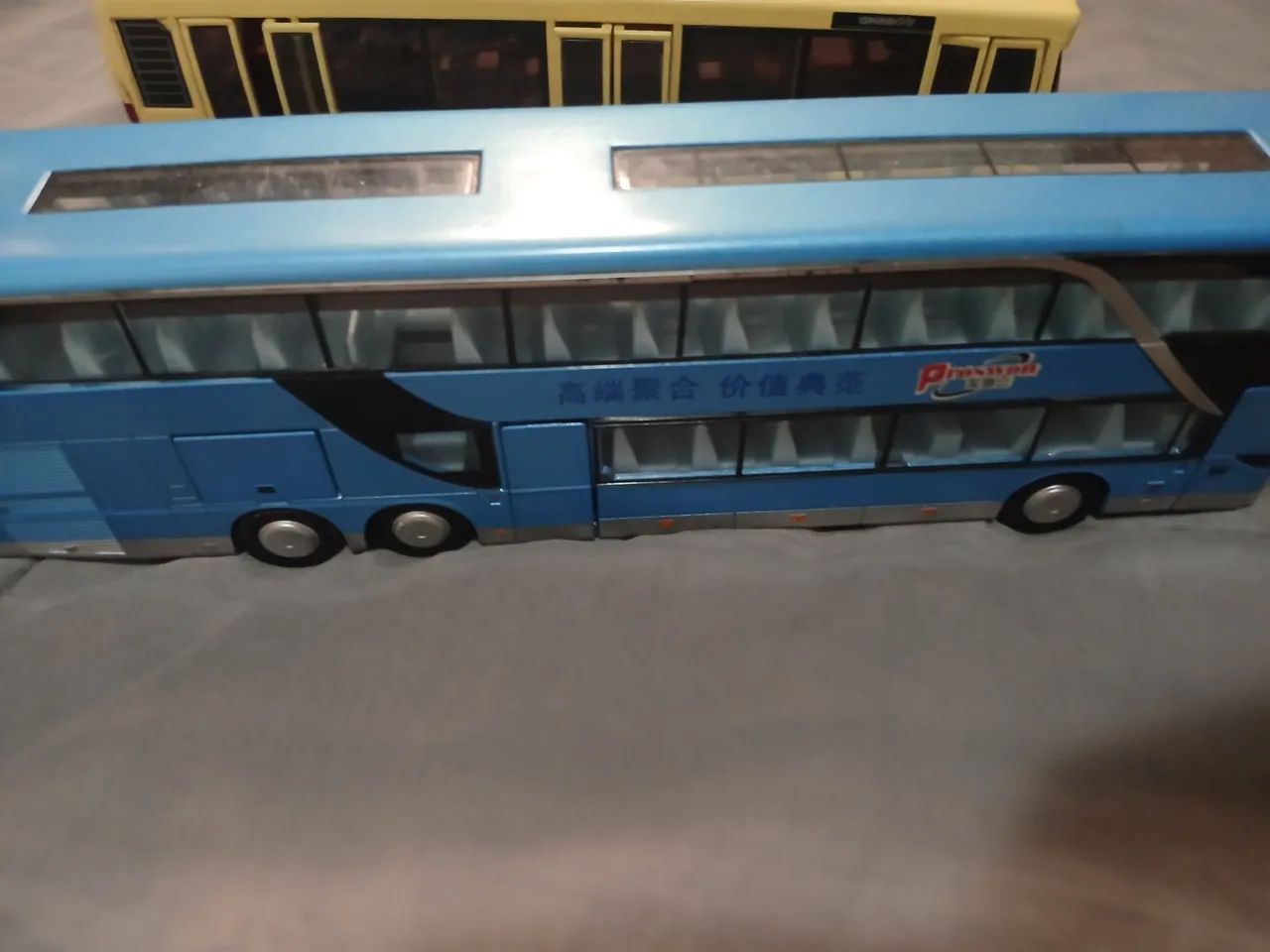 Ônibus miniatura  - Foto 2