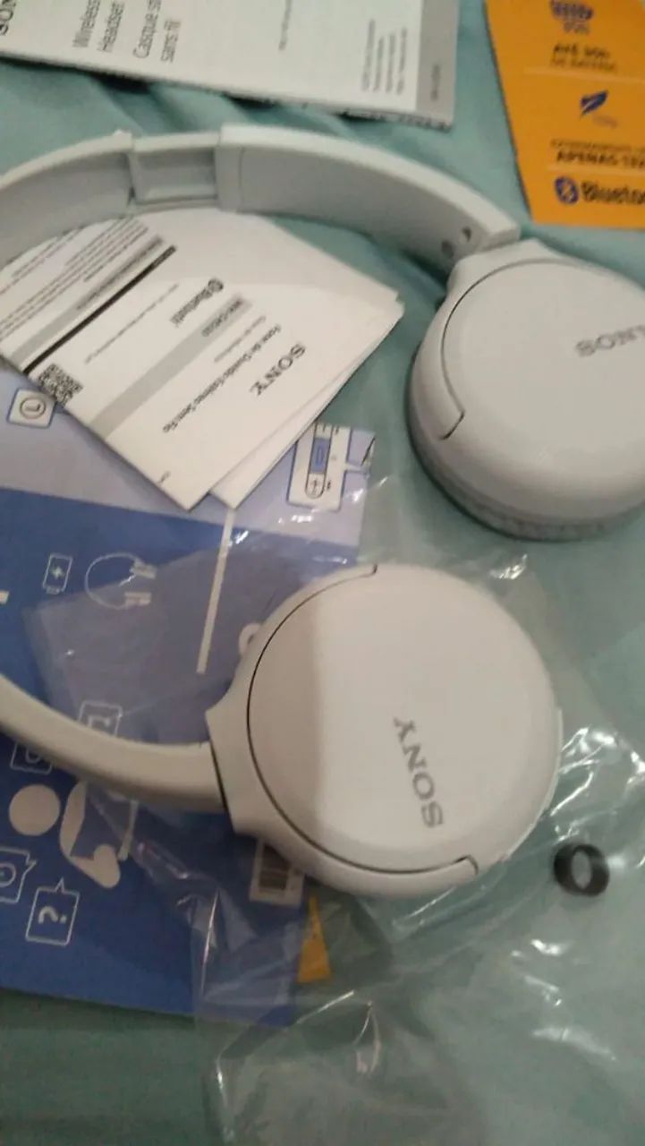 Fone Sony na caixa  - Foto 2