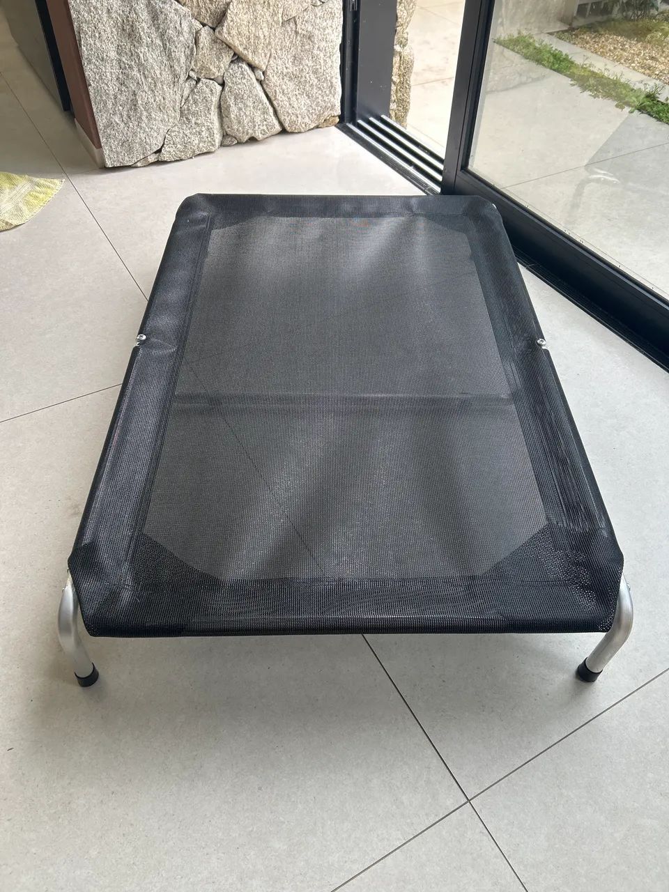 Cama pet suspensa de alumínio 