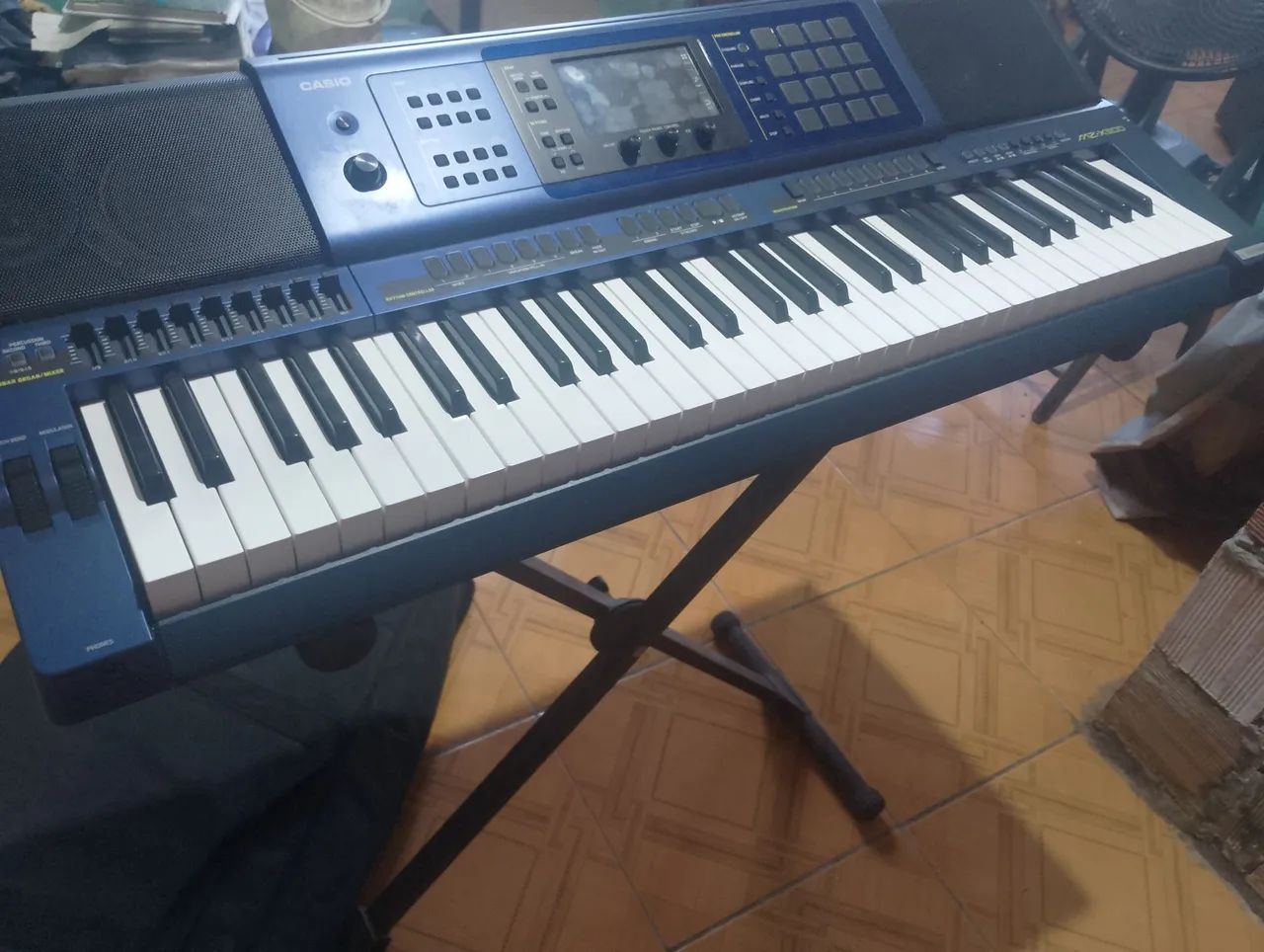 Teclado Casio mz-x500 - Foto 2