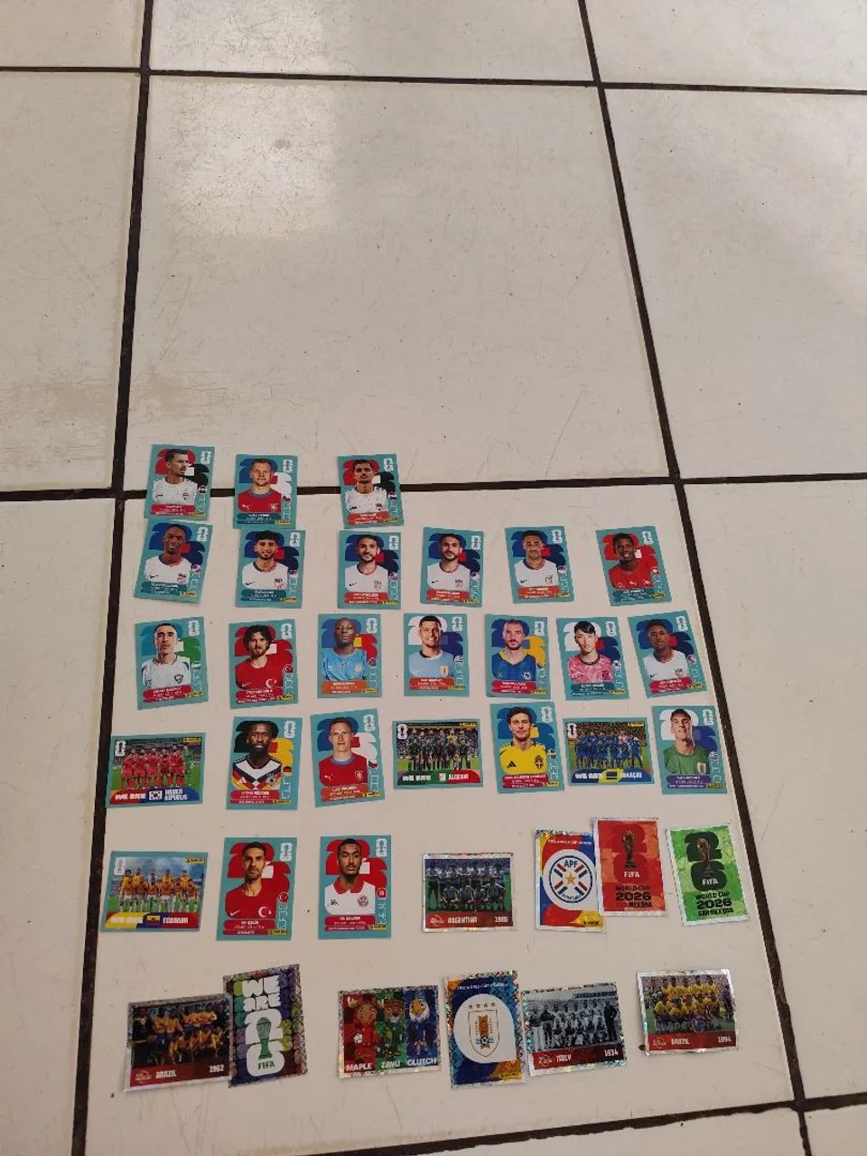 Vende-se carinhas da copa - Foto 2