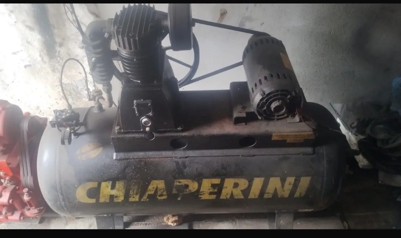 Compressor funcionando perfeitamente para seu trabalho 