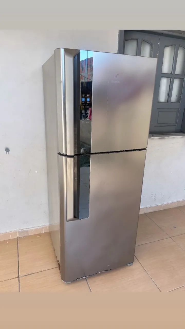 Geladeira Eletrolux em otimo estado valor a negociar - Foto 3