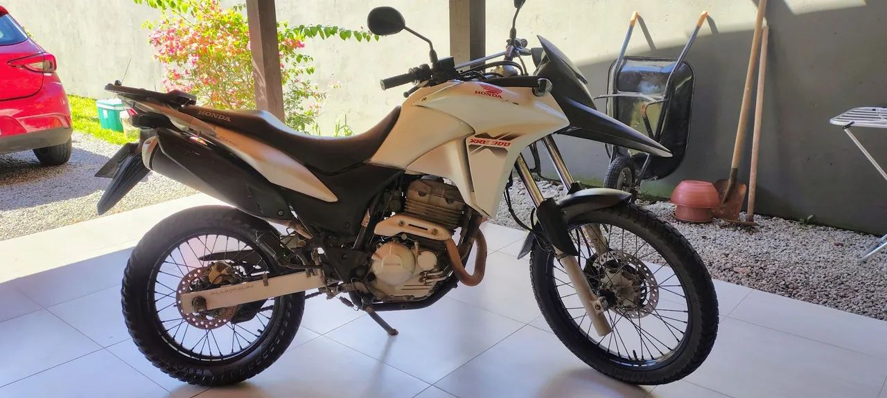 XRE 300 2014 BARBADA