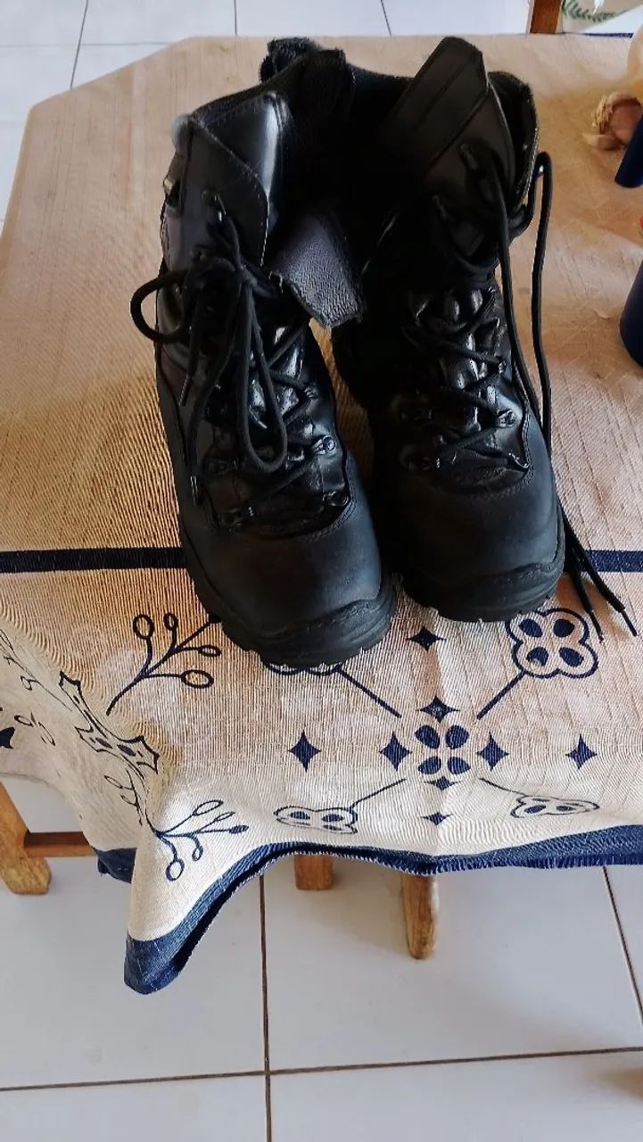 Botas Militares usado em bom estado  - Foto 2