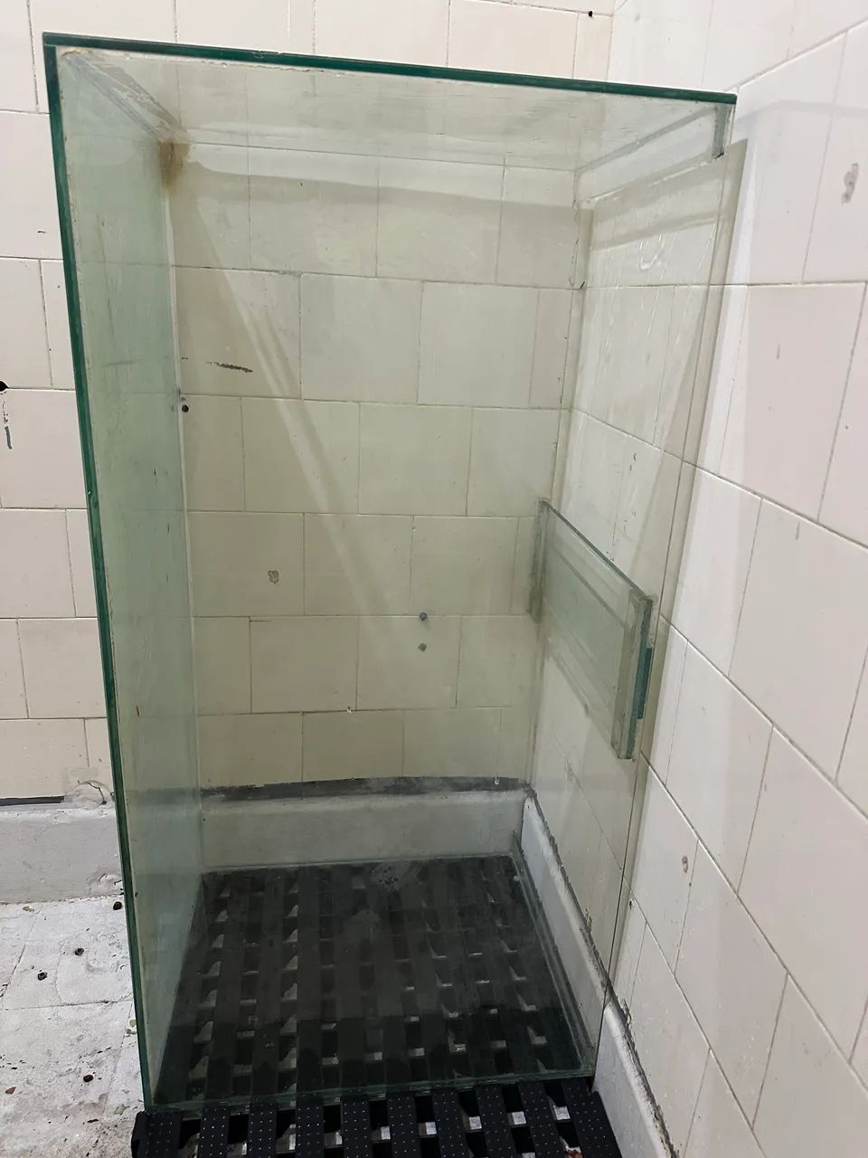 VENDO AQUÁRIO 200 LITROS USADO 