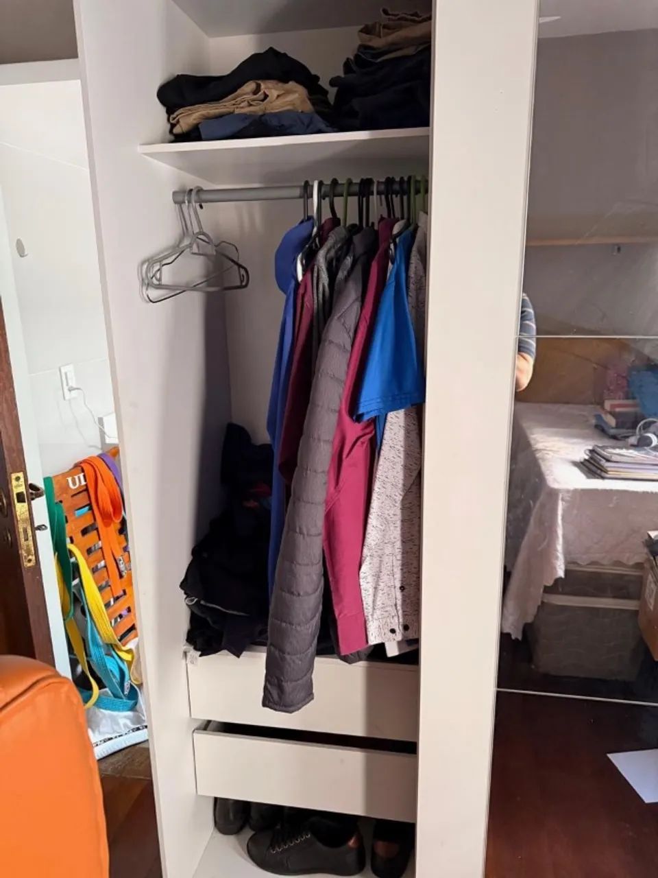 Guarda-roupa com Portas de Correr e Espelho - Branco - Foto 4