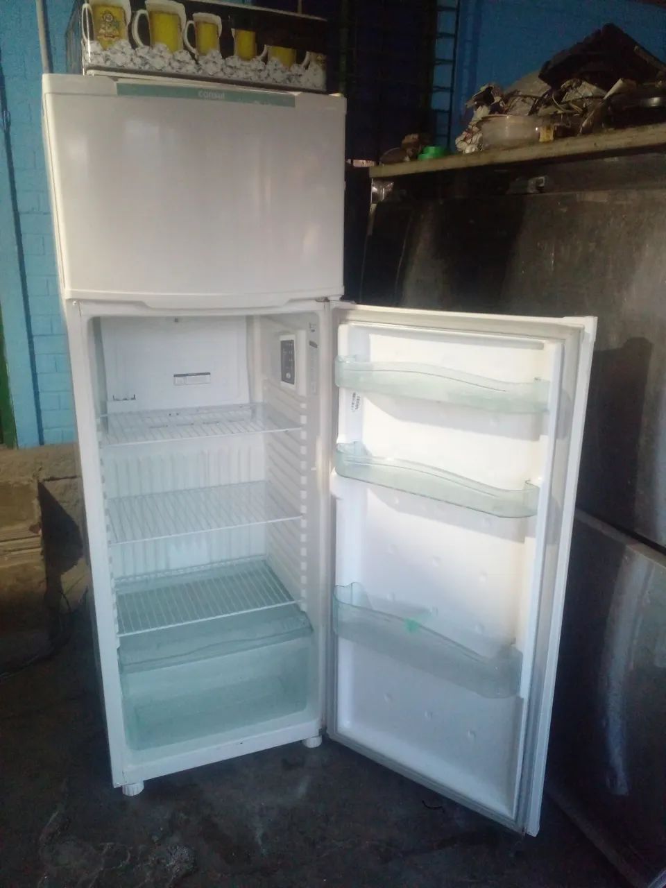 Vendo geladeira Cônsul Biplex Gelo seco  - Foto 5