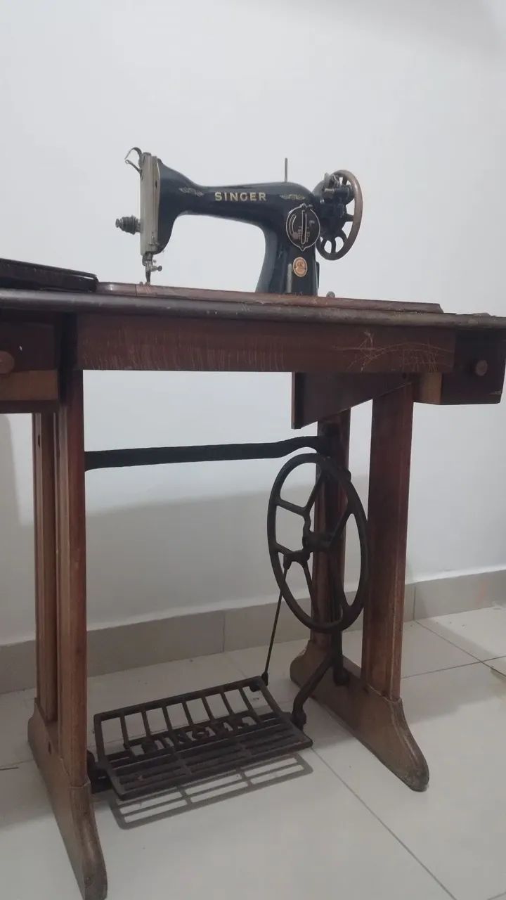 Máquina de costura singer com pedal  - Foto 3