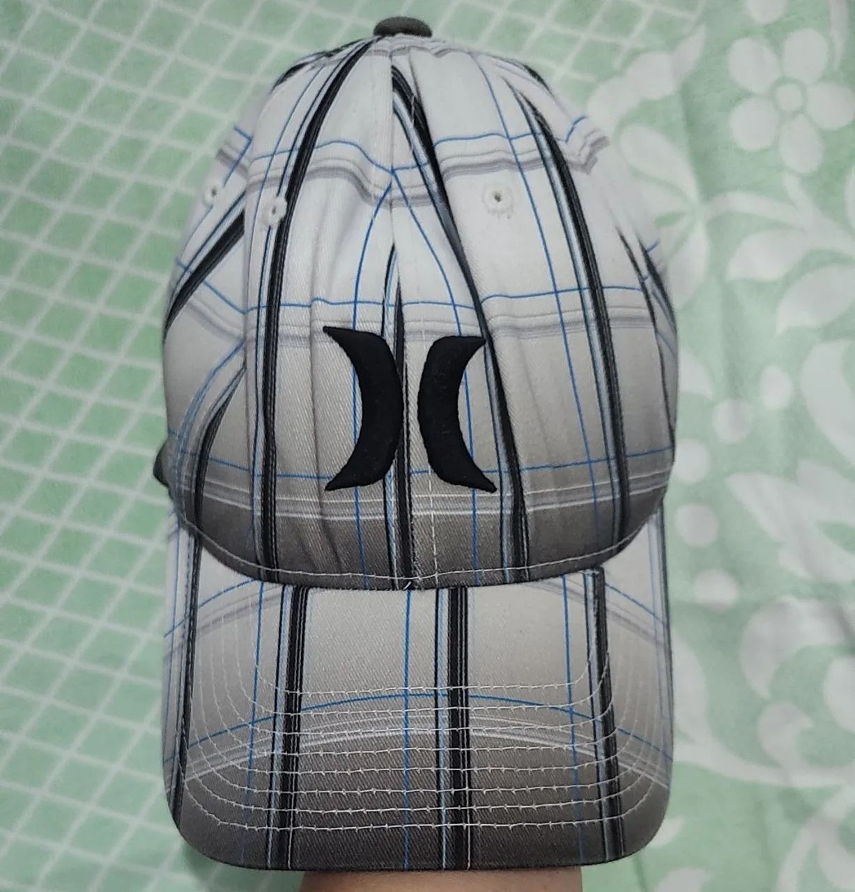 boné da marca Hurley, modelo Flexfit  Importado Tam único  - Foto 3