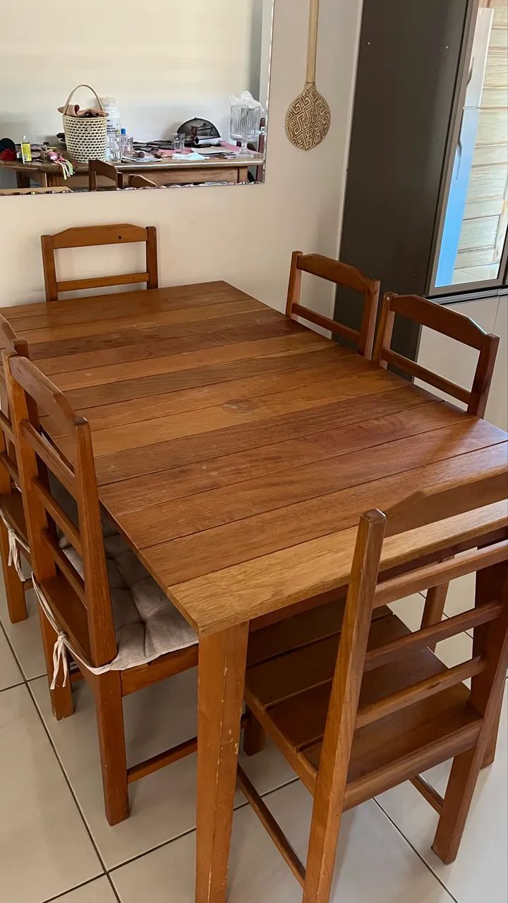 Mesa de Jantar em Madeira Maciça com 6 Cadeiras - Foto 2