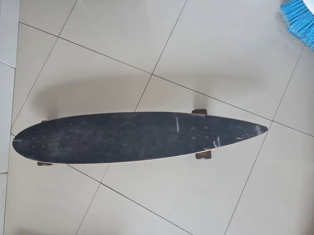 Longboard Pintail Completo - Ótimo para Passeio e Carving - Foto 3