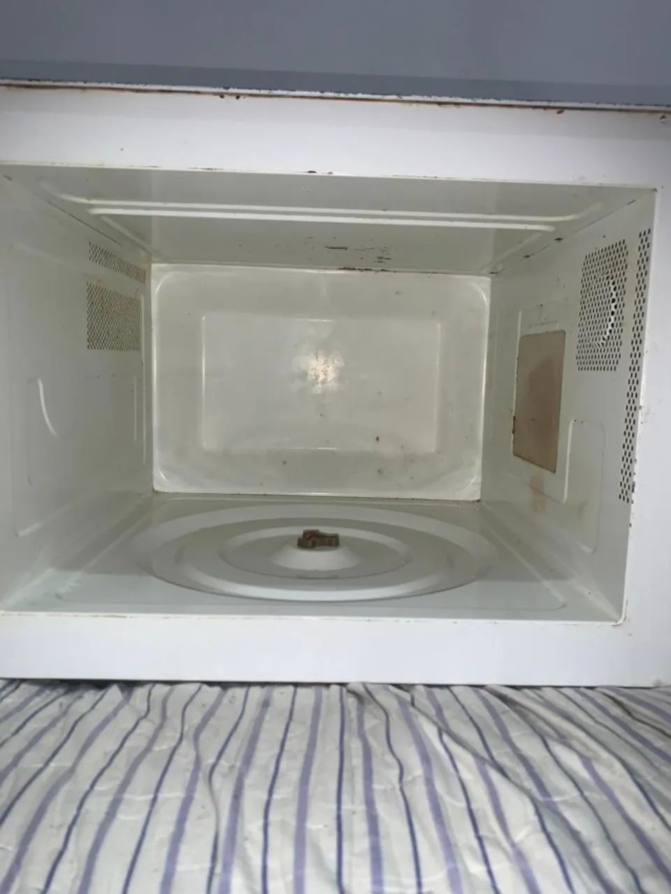 Micro-ondas Electrolux MEF41 - 31 Litros (Excelente Estado de Funcionamento)