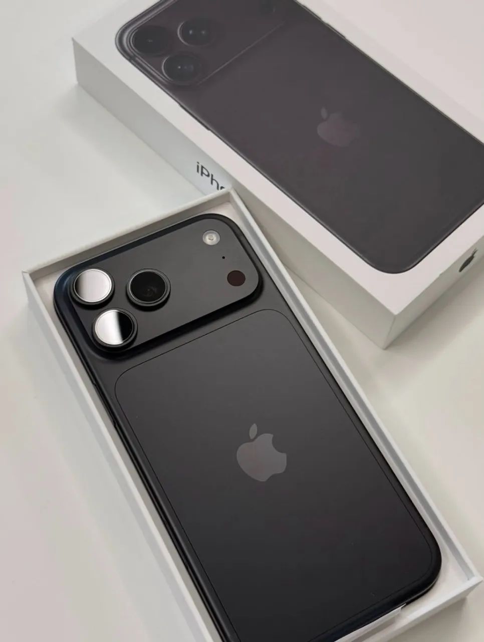 IPHONE 18 PRO 256GB - LACRADO 