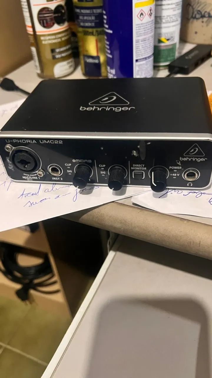 INTERFACE DE AUDIO BEHRINGER U-PHORIA UMC 22
