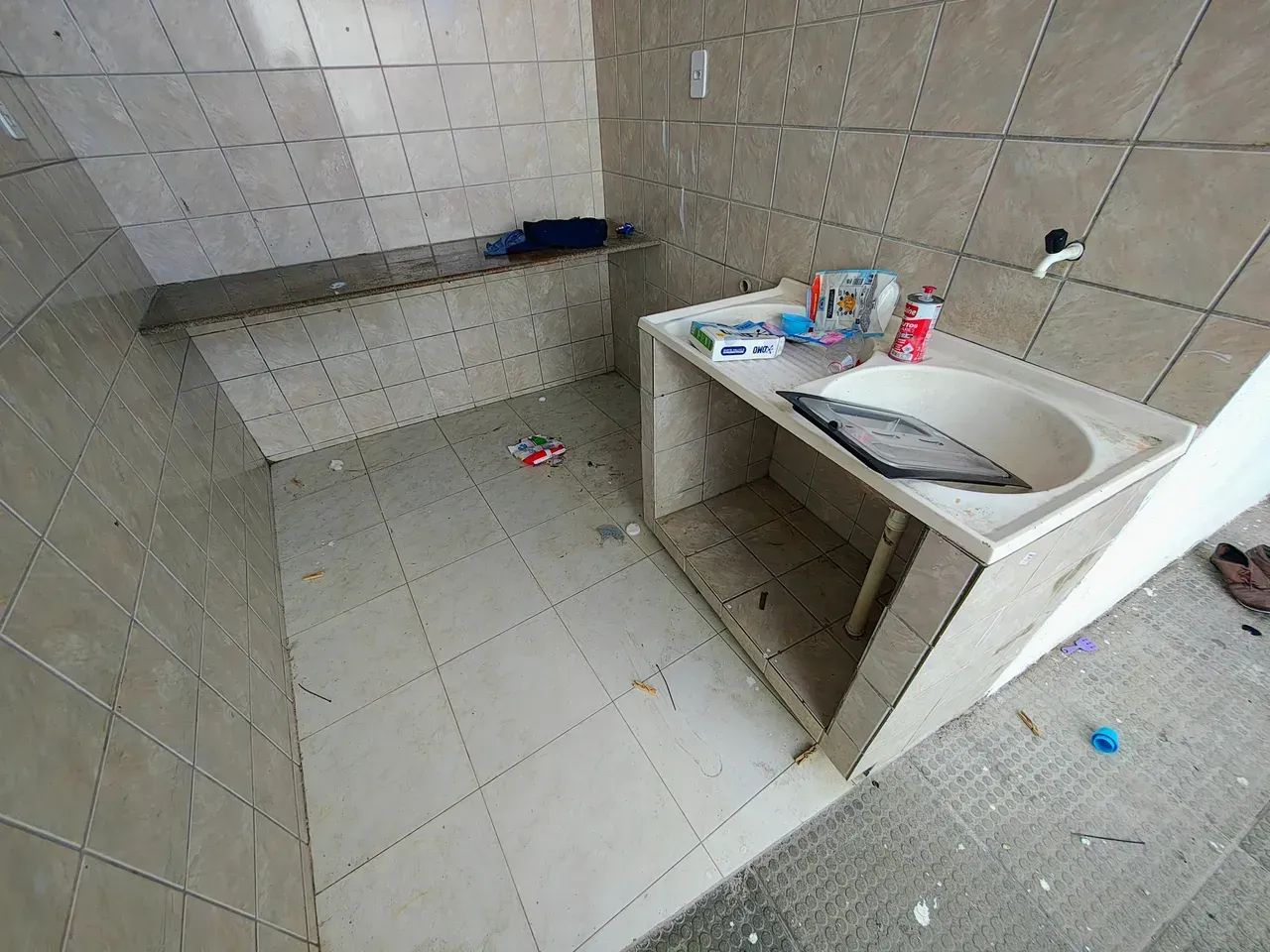 Alugo casa com 3 Quartos sendo 1 suite próximo a feirinha tabuleiro  - Maceió - AL - Foto 4