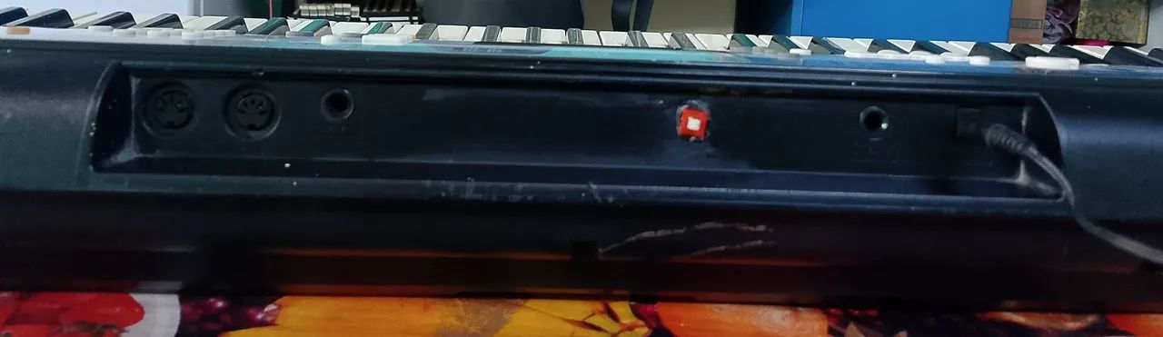 Teclado yamara psr E213 - Foto 5
