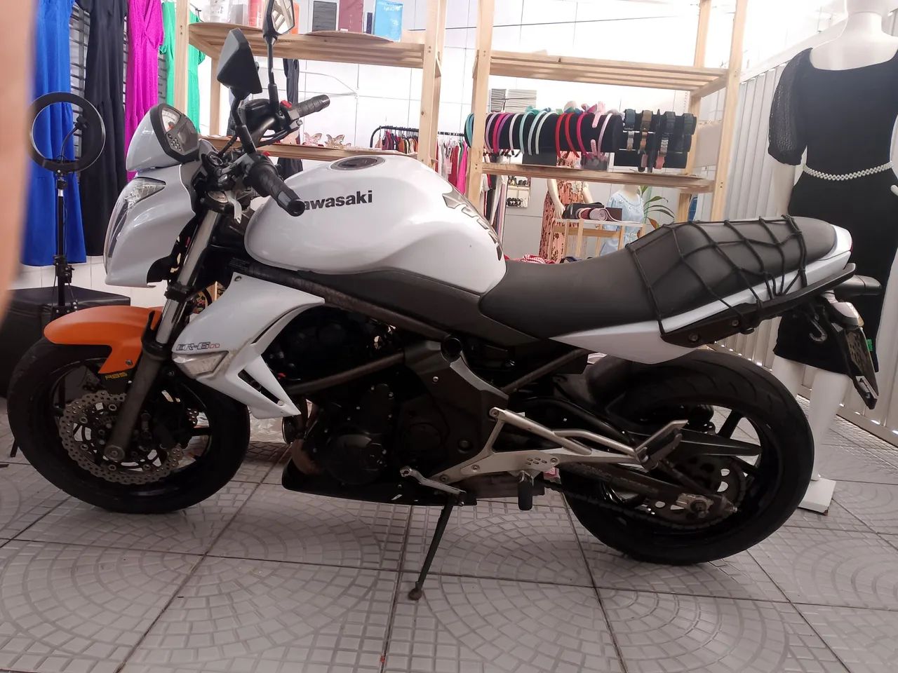 Kawasaki er6n 2010 com ABS , branco perolizado  - Foto 2