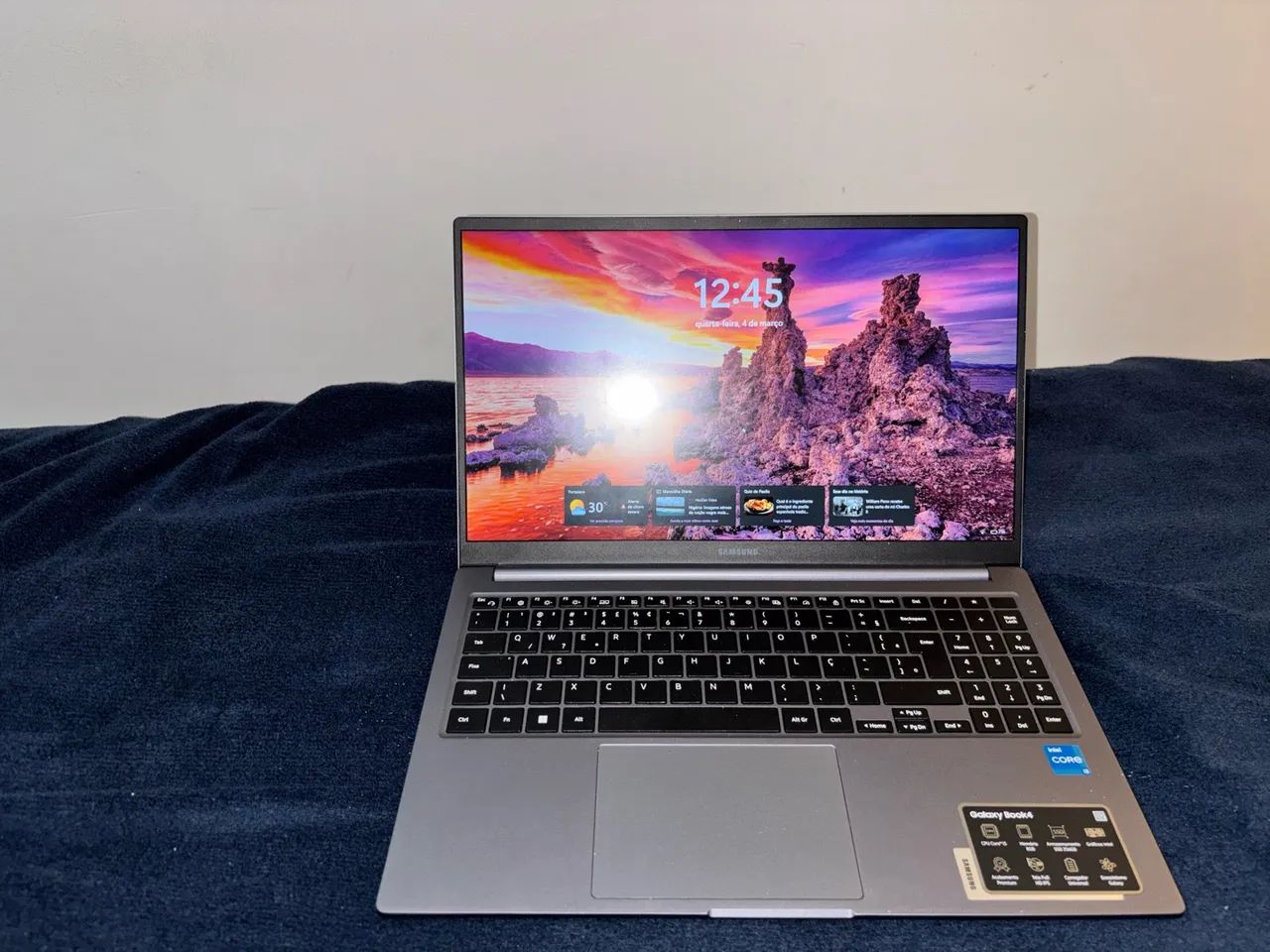 Notebook Samsung book 4