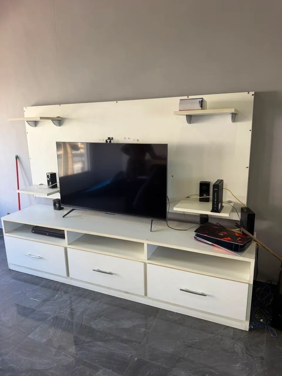 Rack com Painel de com madeira ótima qualidade  - Foto 2