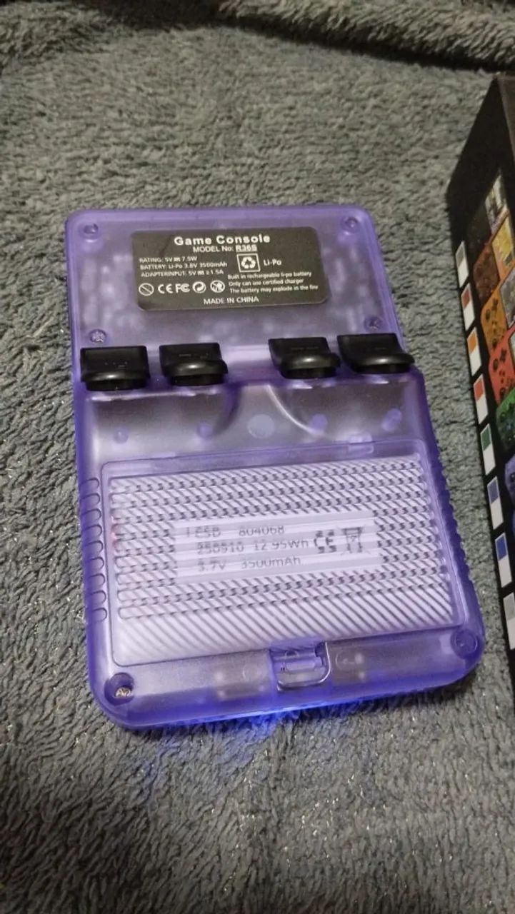 Console portátil R36S roxo - Foto 4