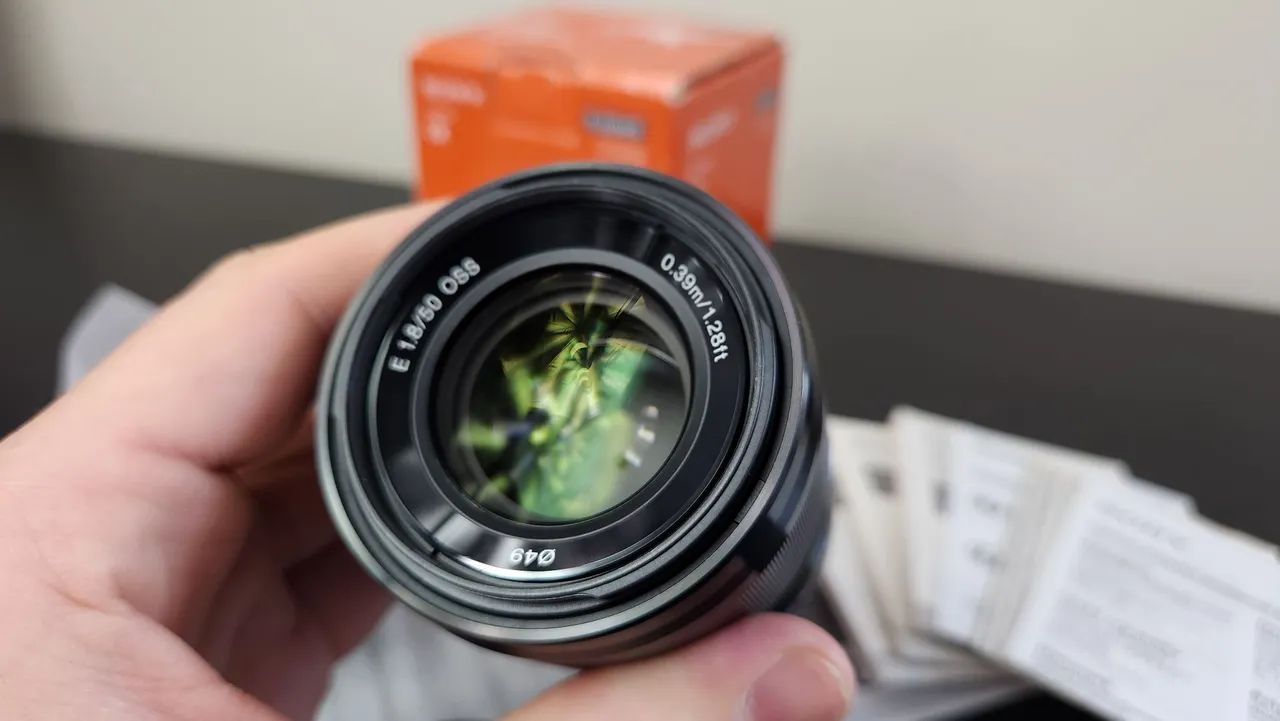 Lente Samyang F2.0 AF de 12 mm Sony E - NUNCA USADA - Foto 5